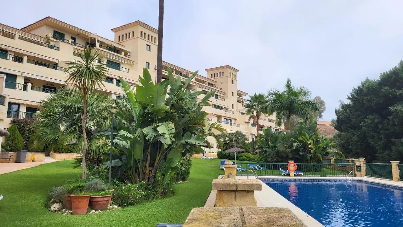 Judith Apartment-Lovely Duplex In בנאלמדנה