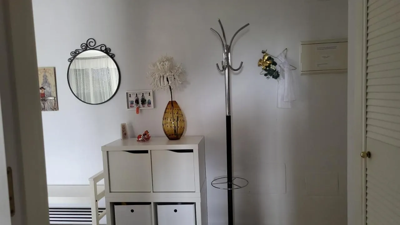 Judith Apartment-Lovely Duplex In 贝纳尔马德纳